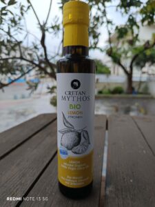 Βιολογικό Λαδολέμονο Εξαιρετικό Παρθένο Ελαιόλαδο Λεμονάτο Λάδι Βιολογικό Ελαιόλαδο Κρητικό Ελαιόλαδο Ελαιόλαδο με Λεμόνι Λαδολέμονο Φυσικό Λαδολέμονο Βιολογική Καλλιέργεια Γεύση Κρήτης In English: Organic Lemon Infused Olive Oil Extra Virgin Olive Oil Lemon Olive Oil Organic Olive Oil Cretan Olive Oil Lemon Infused Oil Natural Lemon Oil Organic Farming Cretan Flavors Premium Olive Oil